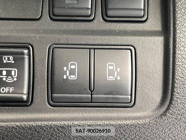 Nissan SERENA 2020-09 284228-6