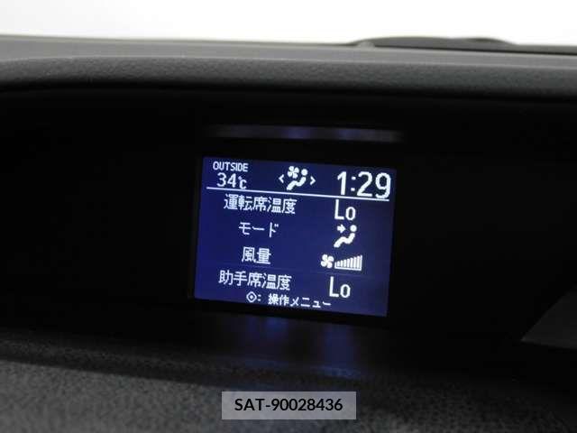 Toyota VOXY 2015-12 217663-16