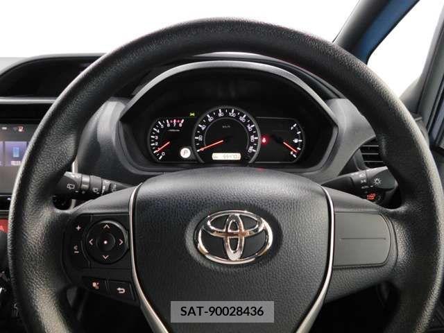 Toyota VOXY 2015-12 217663-17
