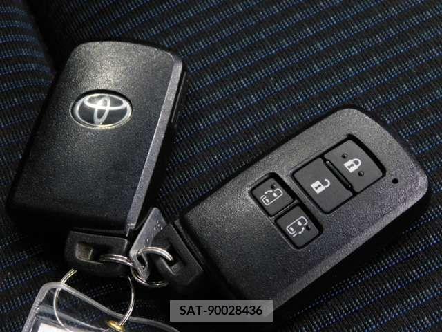 Toyota VOXY 2015-12 217663-9