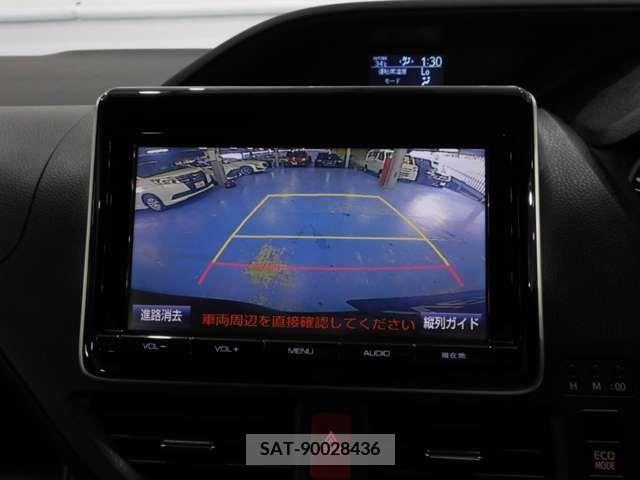 Toyota VOXY 2015-12 217663-4
