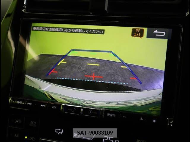 Toyota PRIUS 2018-12 225434-4