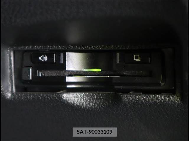 Toyota PRIUS 2018-12 225434-6