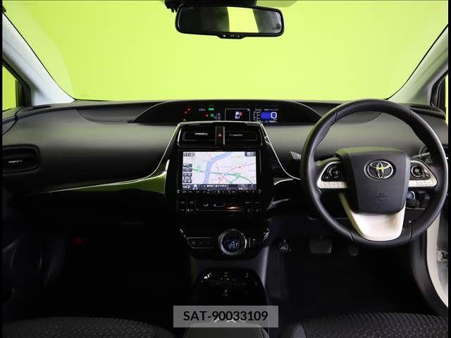 Toyota PRIUS 2018-12 225434-2