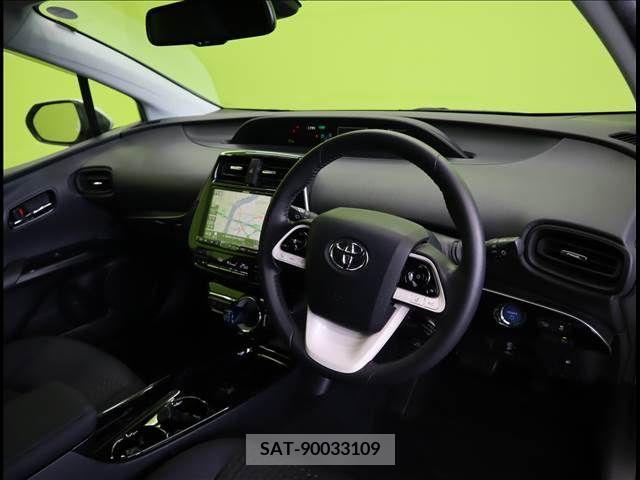 Toyota PRIUS 2018-12 225434-19