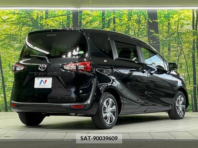Toyota SIENTA 2018-10 242400-17