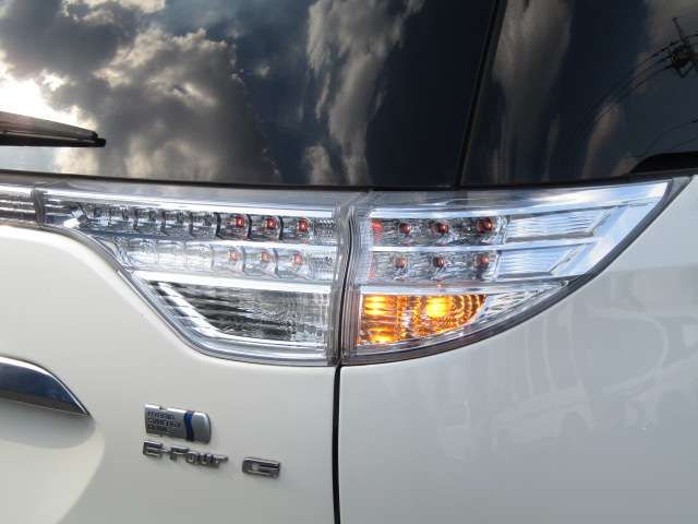 Toyota ESTIMA HYBRID 2012-03 15750-8
