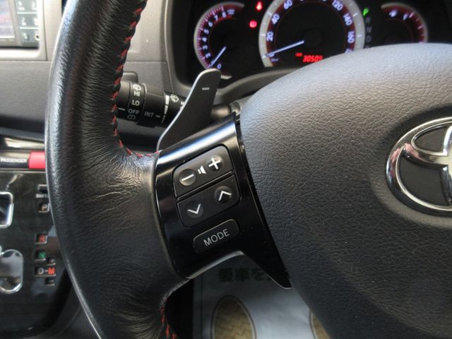 Toyota ISIS 2011-05 18251-23