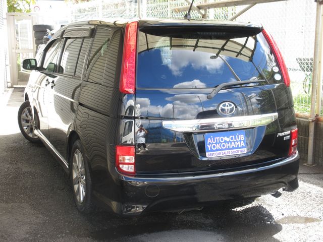 Toyota ISIS 2011-05 18251-27