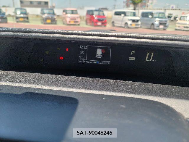 Toyota AQUA 2018-11 330439-7