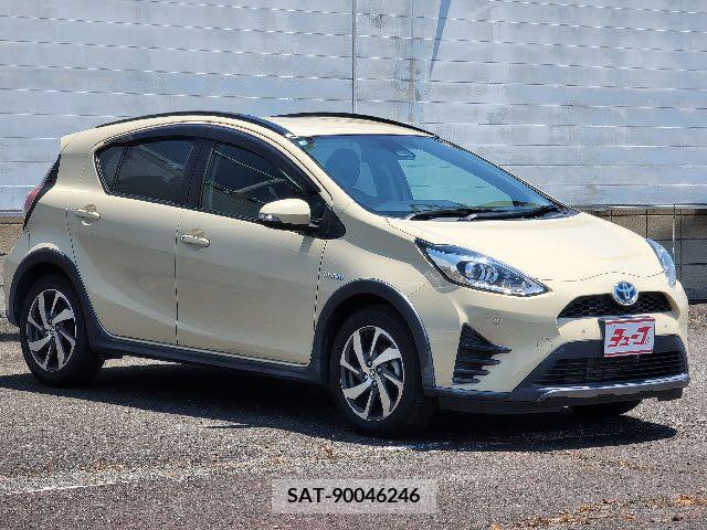 Toyota AQUA 2018-11 330439-6