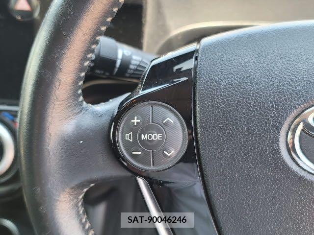 Toyota AQUA 2018-11 330439-13