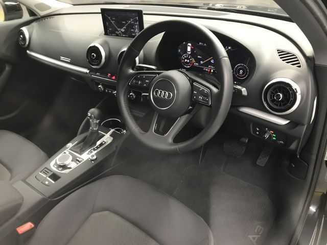 Audi A3 2020-10 19160-3