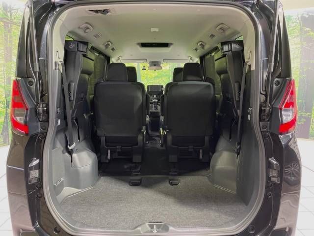 Toyota NOAH 2023-04 195787-12