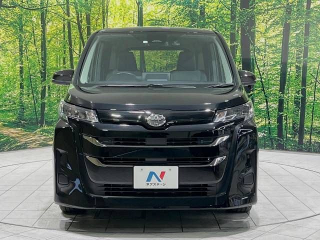 Toyota NOAH 2023-04 195787-15