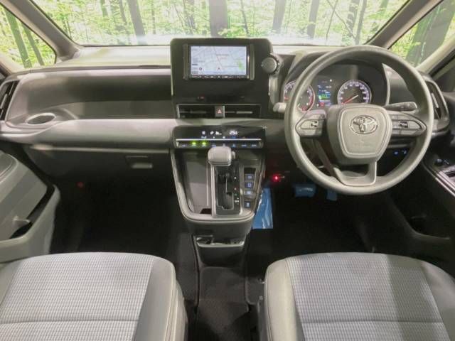 Toyota NOAH 2023-04 195787-1
