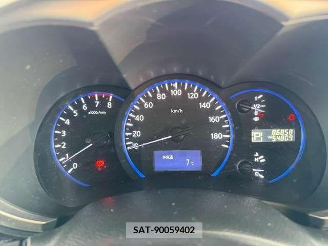 Nissan ELGRAND 2013-02 210593-10