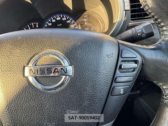 Nissan ELGRAND 2013-02 210593-7