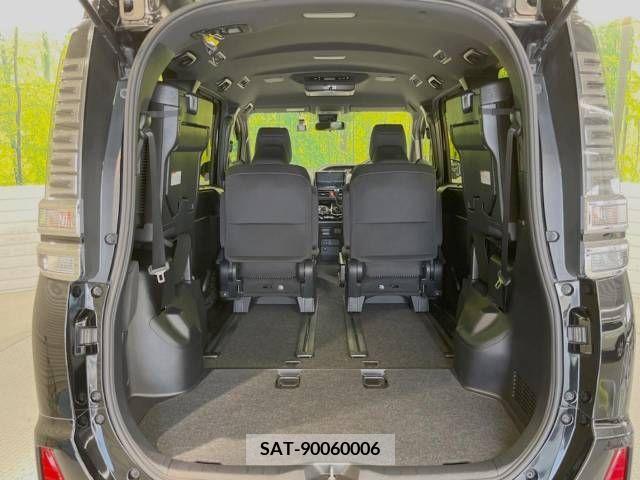 Toyota VOXY 2018-10 288876-11