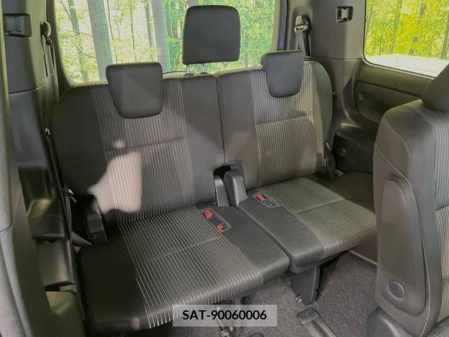 Toyota VOXY 2018-10 288876-10