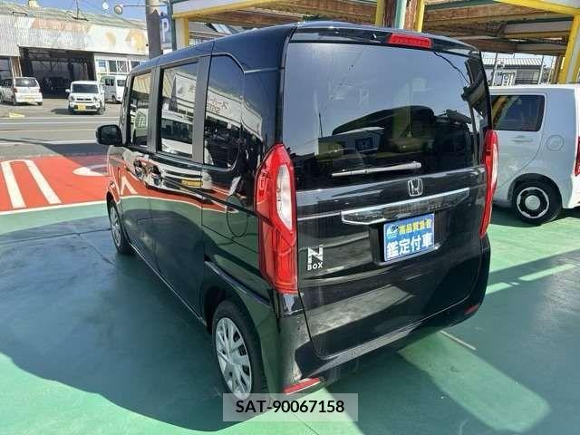 Honda N BOX 2023-11 225770-3