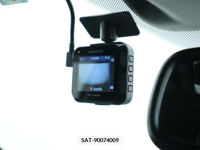 Mitsubishi OUTLANDER PHEV 2023-03 303889-14