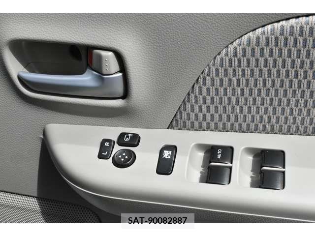 Suzuki EVERY WAGON 2016-07 301688-11