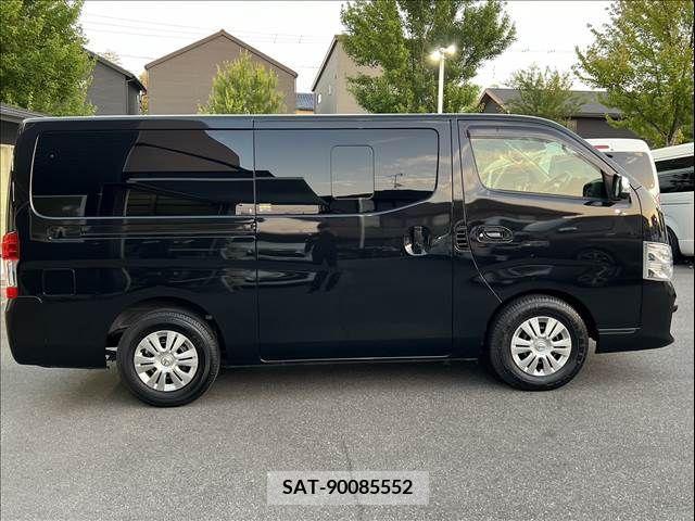 Nissan NV350 Caravan 2019-05 365591-12