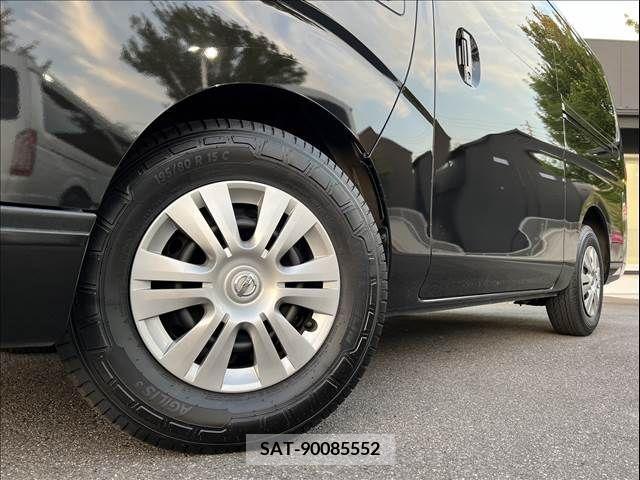 Nissan NV350 Caravan 2019-05 365591-8