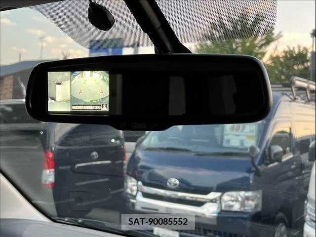 Nissan NV350 Caravan 2019-05 365591-5