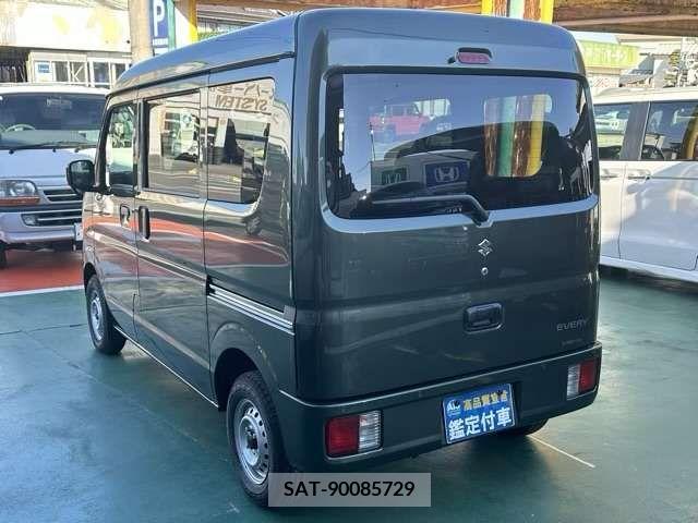 Suzuki EVERY 2023-03 217285-3