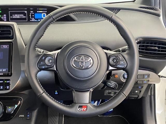 Toyota PRIUS PHV 2018-01 192007-3