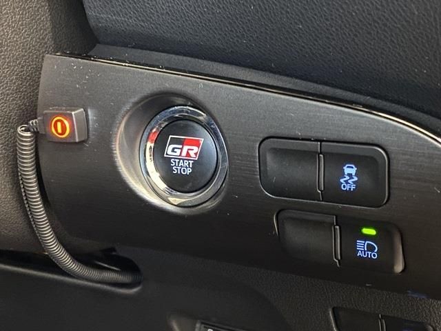 Toyota PRIUS PHV 2018-01 192007-16