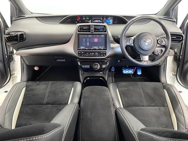 Toyota PRIUS PHV 2018-01 192007-1