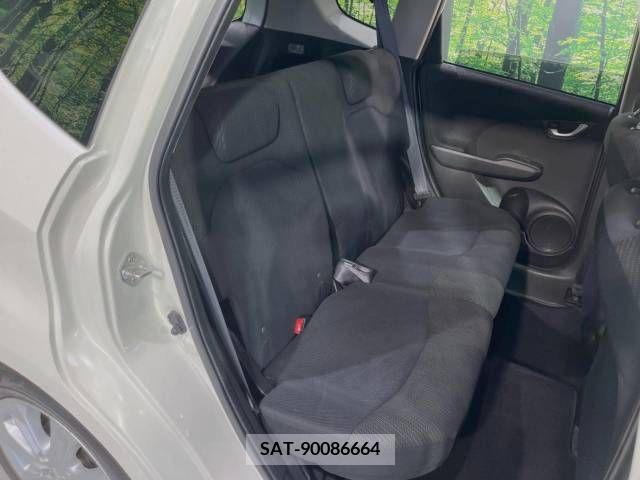 Honda FIT HYBRID 2011-06 303919-10