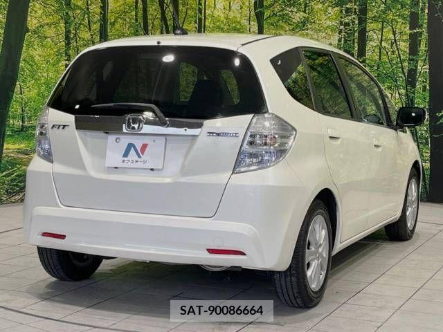 Honda FIT HYBRID 2011-06 303919-17