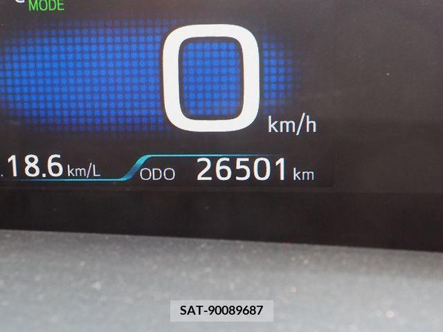 Toyota PRIUS 2017-03 351381-1