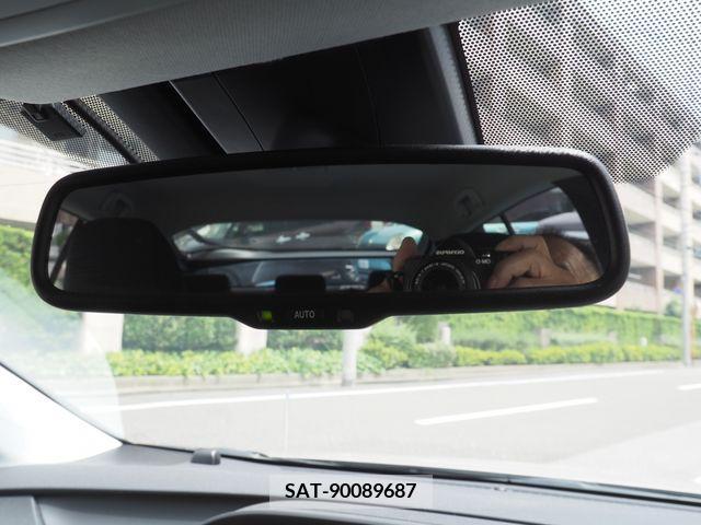 Toyota PRIUS 2017-03 351381-4
