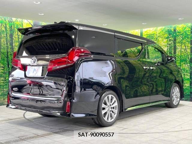 Toyota ALPHARD 2021-04 215824-17