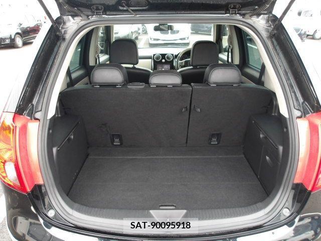 Mazda VERISA 2015-04 369902-8