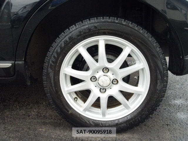 Mazda VERISA 2015-04 369902-7