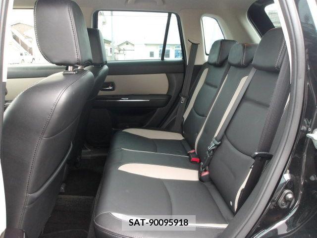 Mazda VERISA 2015-04 369902-5