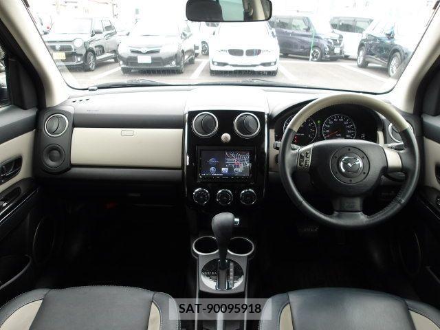 Mazda VERISA 2015-04 369902-6
