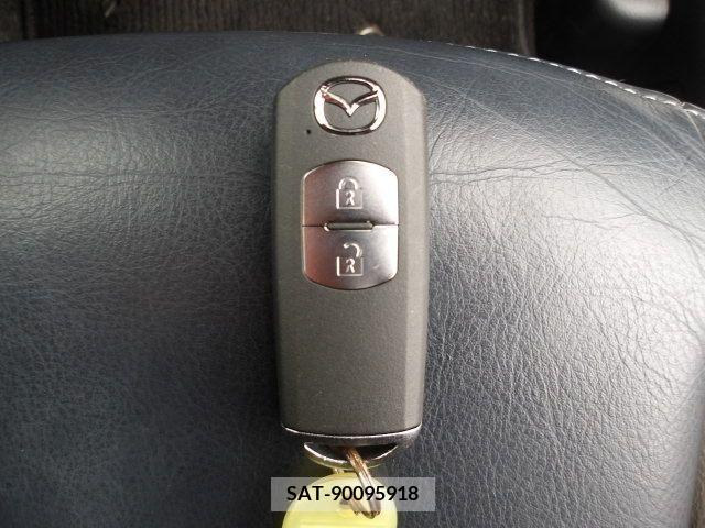 Mazda VERISA 2015-04 369902-19