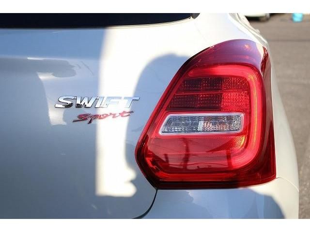 Suzuki SWIFT 2018-05 191689-10