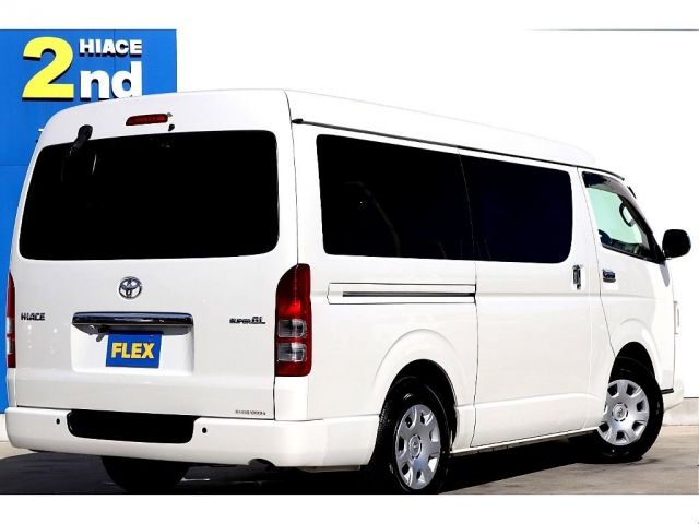 Toyota HIACE VAN 2012-01 182946-2