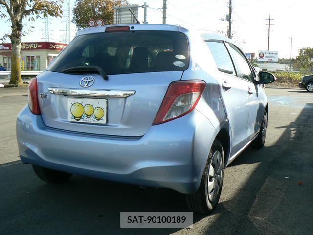 Toyota VITZ 2012-01 201077-2