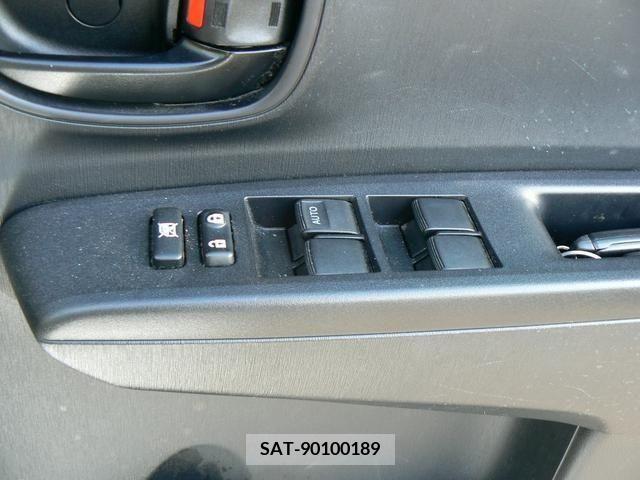 Toyota VITZ 2012-01 201077-8
