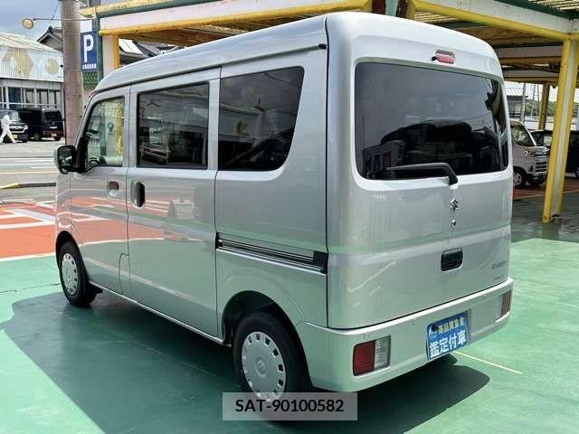 Suzuki EVERY 2022-03 301691-1