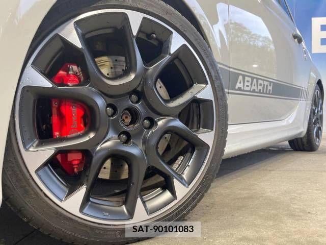 Abarth 595 2021-11 271775-12